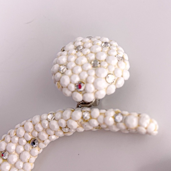 Rare Vintage Couture James Arpad Rhinestone Clipon White Abstract Large Earrings - Picture 13 of 16